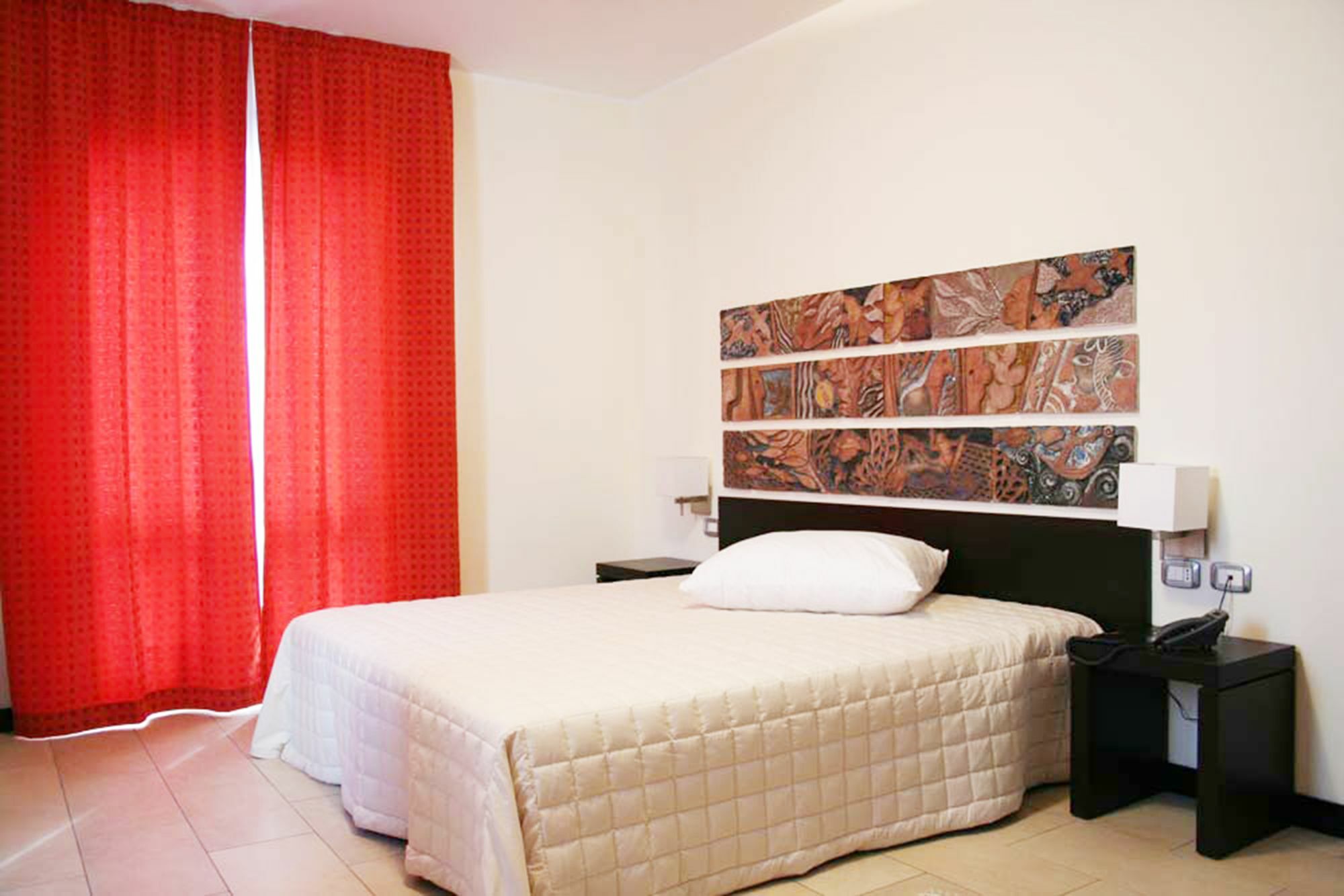 Hotel Al Ritrovo カステッルッツォ エクステリア 写真
